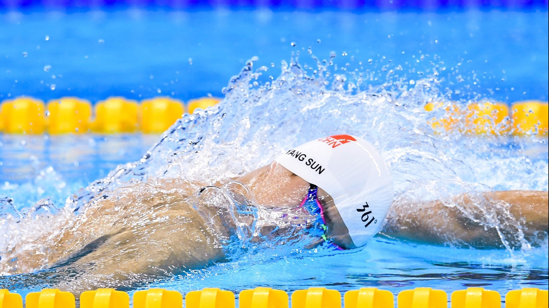 中国米兰官方-《FIFA》线上友谊赛火爆进行，职业选手比拼技艺，fifa线上友谊赛邀请